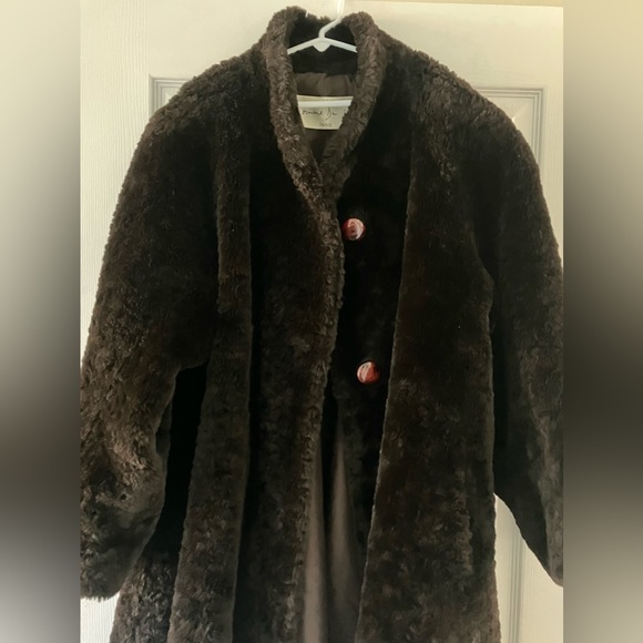 Comme Du Vrai chocolate faux fur - Picture 5 of 8